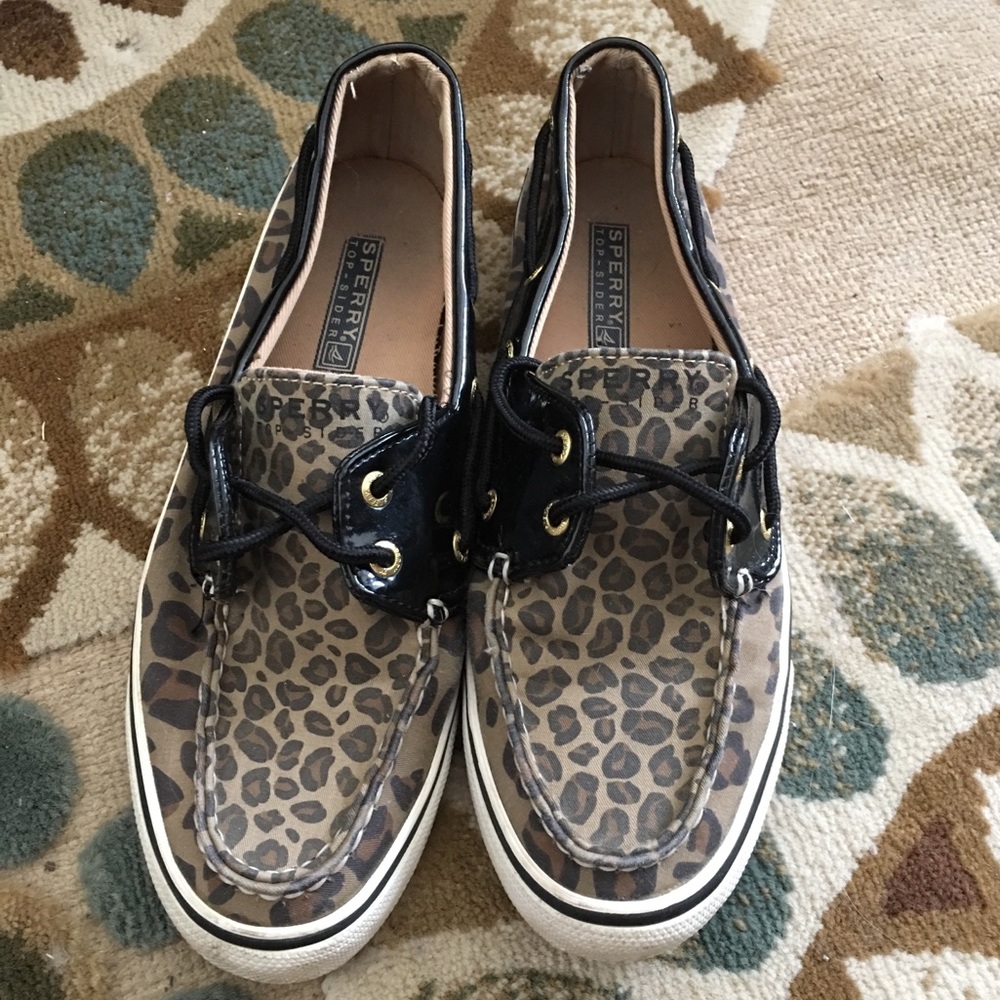 Women’s Sperry loafers cheetah print Sz 7.5